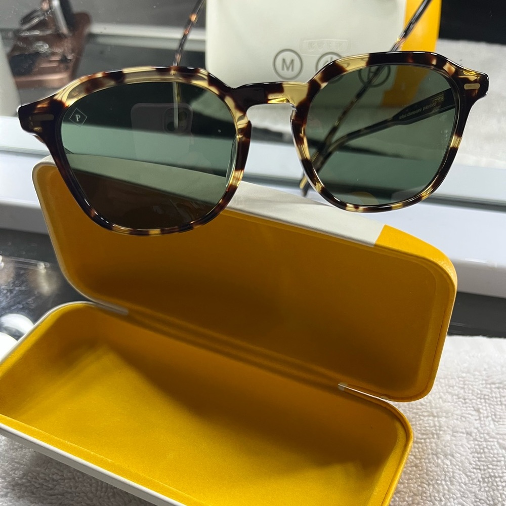 RAEN Ð Clyve Ð Mens Classic Round Sunglasses UV Protection